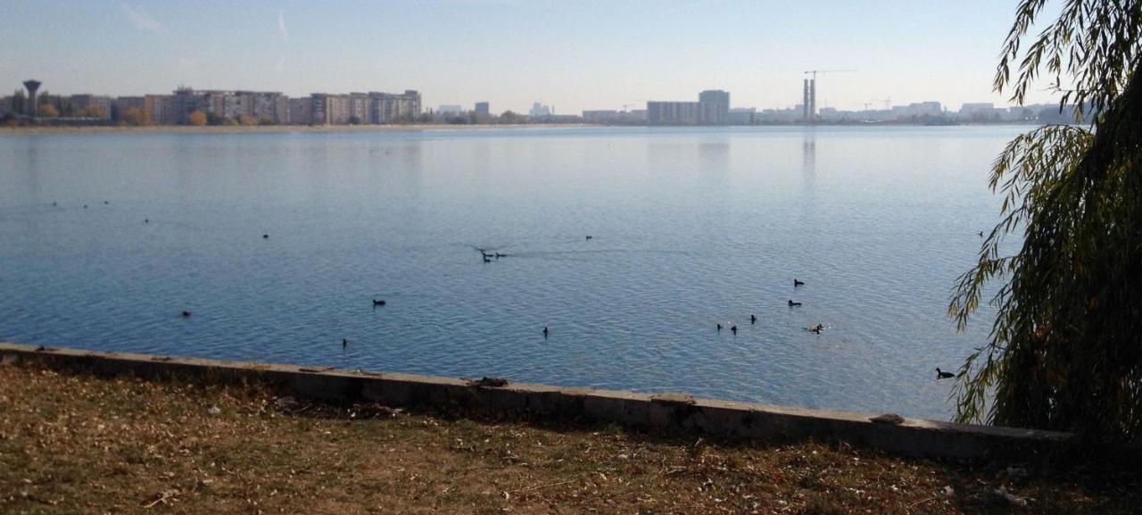 Luxury Westpark 2 Presidentialsuite With Lake View W4 Bukarest Kültér fotó