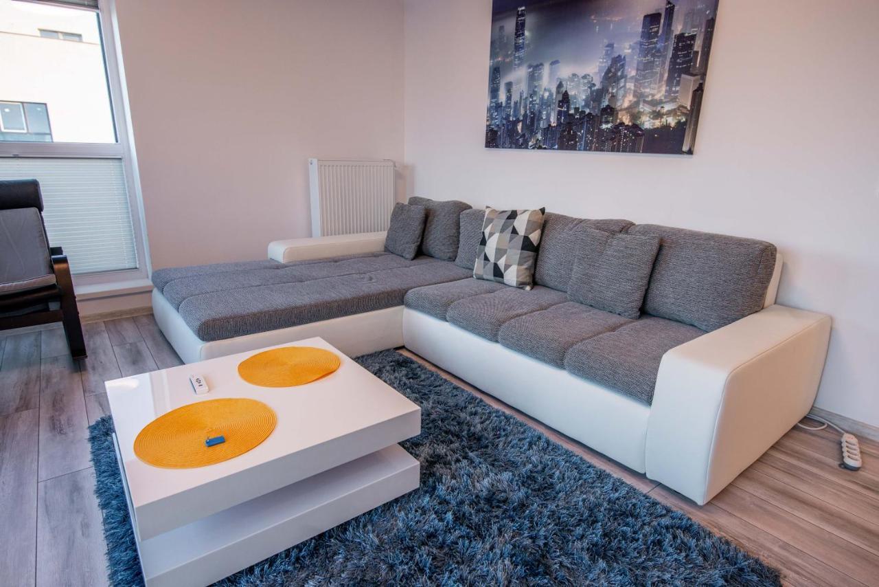 Luxury Westpark 2 Presidentialsuite With Lake View W4 Bukarest Kültér fotó