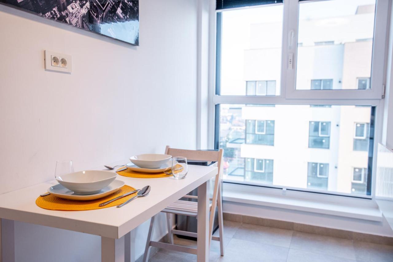 Luxury Westpark 2 Presidentialsuite With Lake View W4 Bukarest Kültér fotó